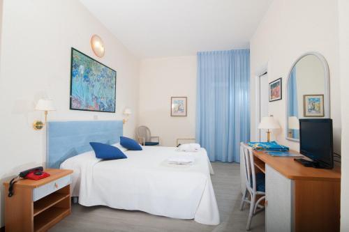 Majestic Hotel 4*