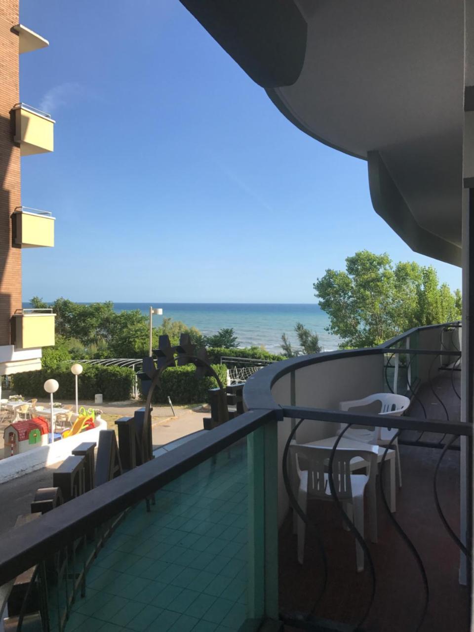 Majestic Hotel 4*