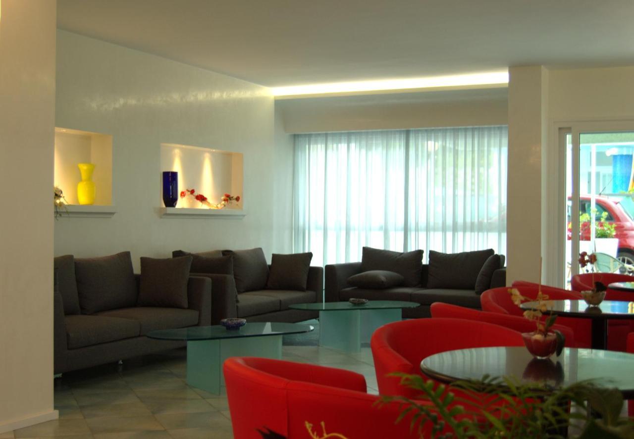 Majestic Hotel 4*